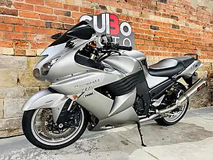 Used 2009 Kawasaki Zzr1400 Abs Silver - Interior and Exterior details 12