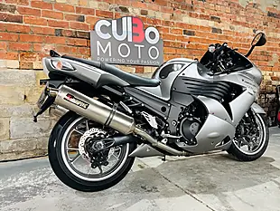 Used 2009 Kawasaki Zzr1400 Abs Silver - Interior and Exterior details 4