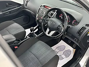 Used 2009 Kia Ceed 2 Silver - Interior and Exterior details 3