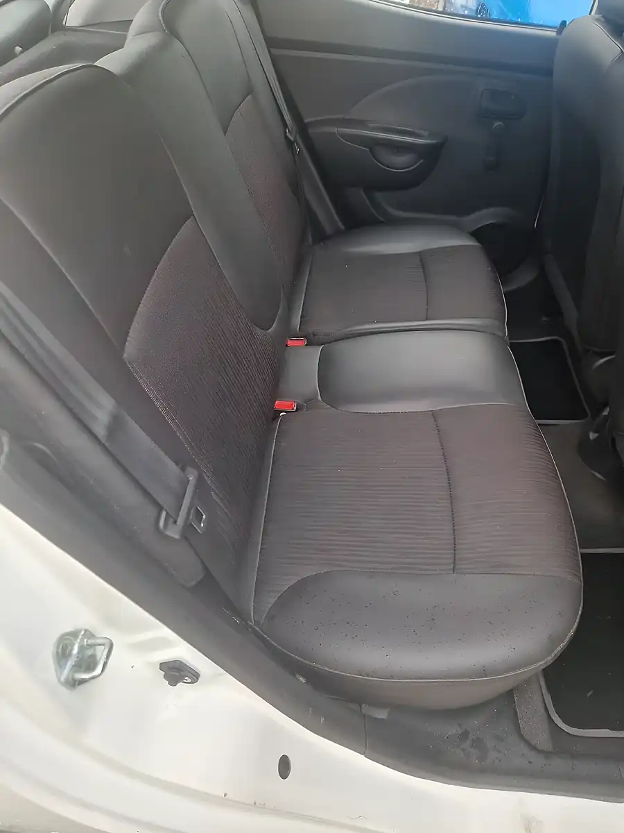 Used 2009 Kia Picanto 5dr White - Interior and Exterior details 13
