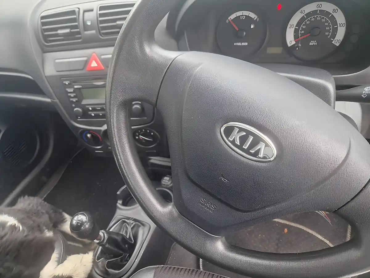 Used 2009 Kia Picanto 5dr White - Interior and Exterior details 14