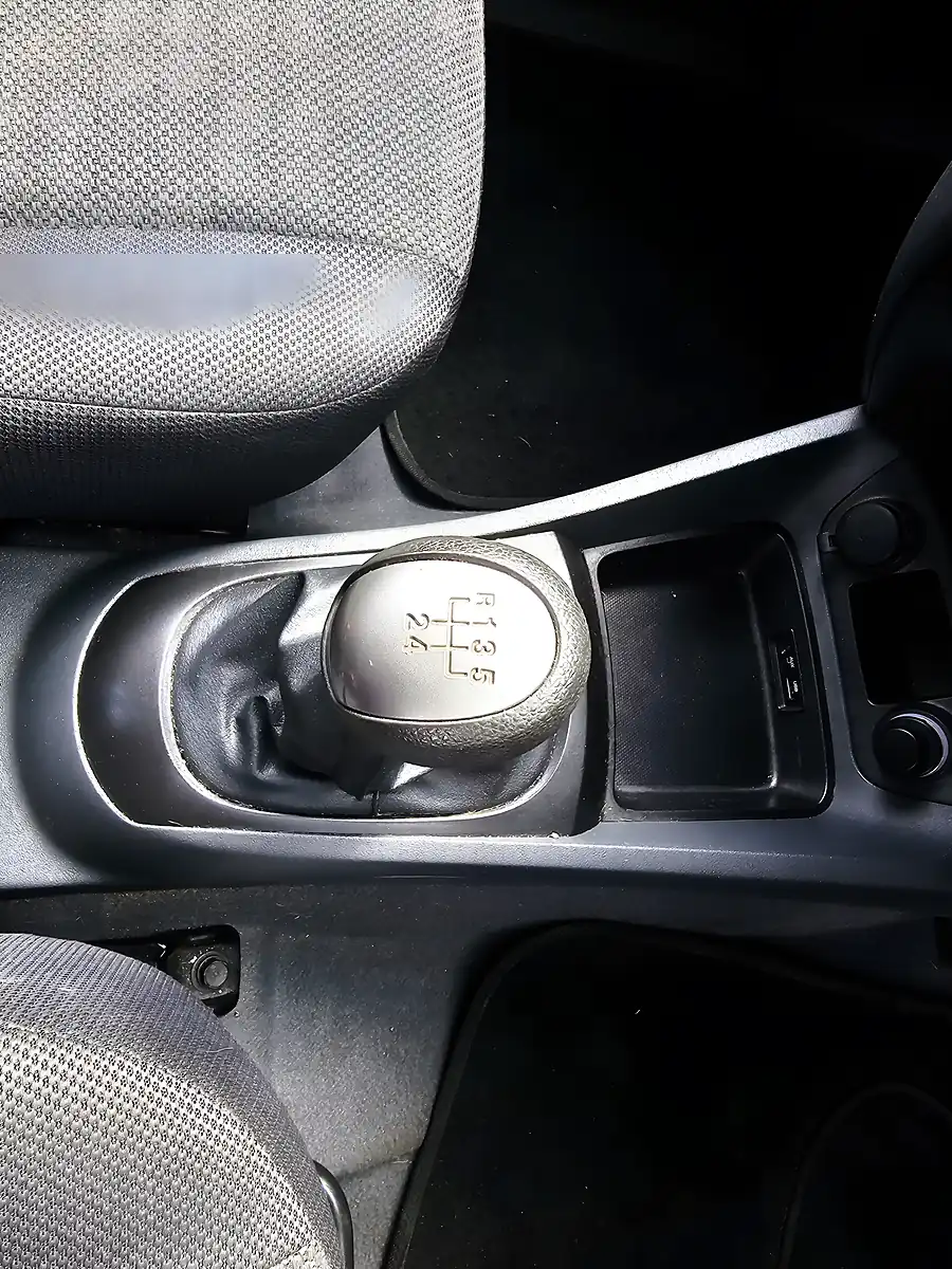 Used 2009 Kia Rio Black - Interior and Exterior details 10