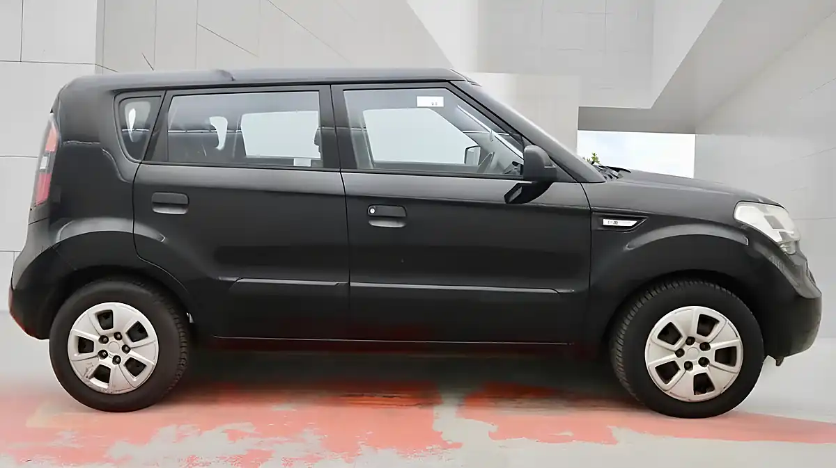 Used 2009 Kia Soul 1 Black - Interior and Exterior details 9