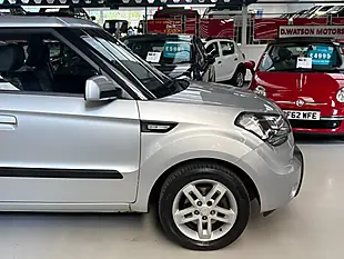 Used 2009 Kia Soul 2 Silver - Interior and Exterior details 18