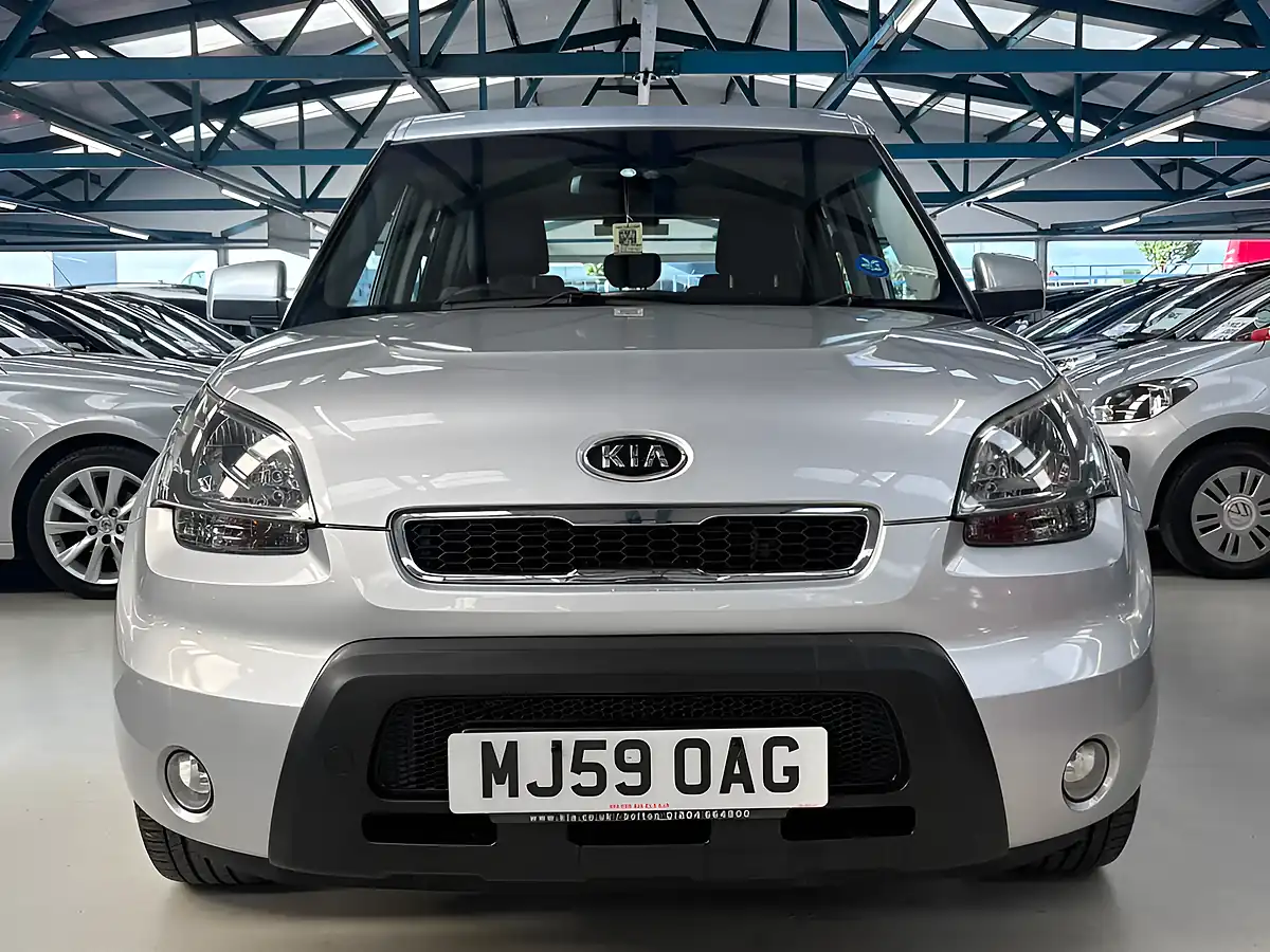 Used 2009 Kia Soul 2 Silver - Interior and Exterior details 2