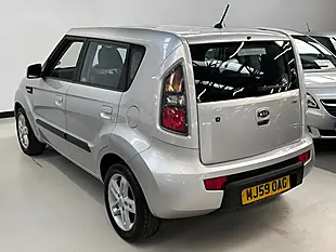 Used 2009 Kia Soul 2 Silver - Interior and Exterior details 4