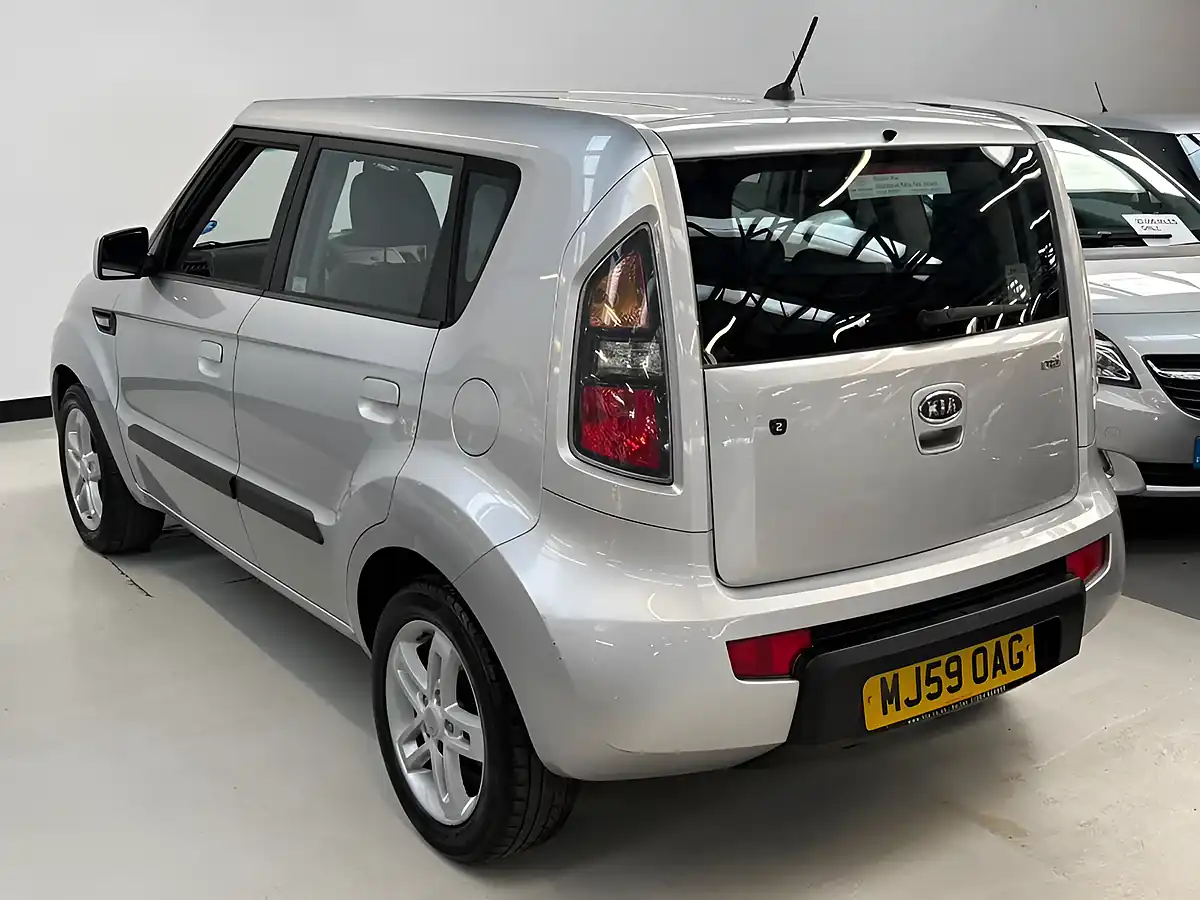 Used 2009 Kia Soul 2 Silver - Interior and Exterior details 4