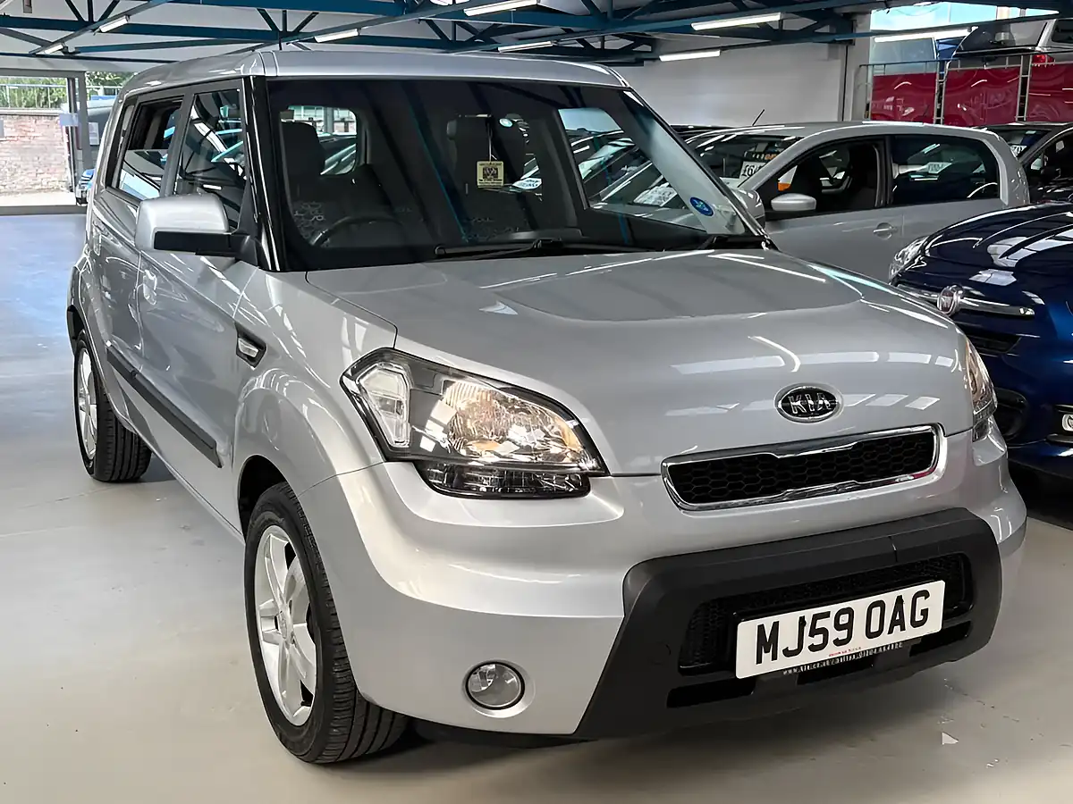 Used 2009 Kia Soul 2 Silver - Interior and Exterior details 5