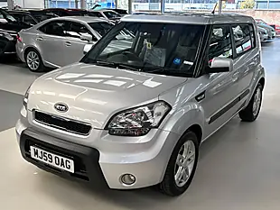 Used 2009 Kia Soul 2 Silver - Interior and Exterior details 6