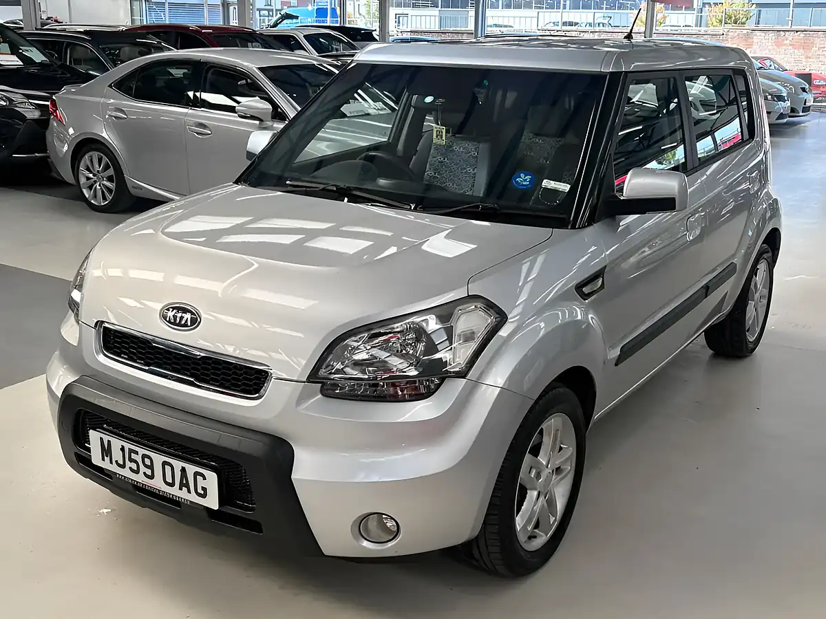 Used 2009 Kia Soul 2 Silver - Interior and Exterior details 6