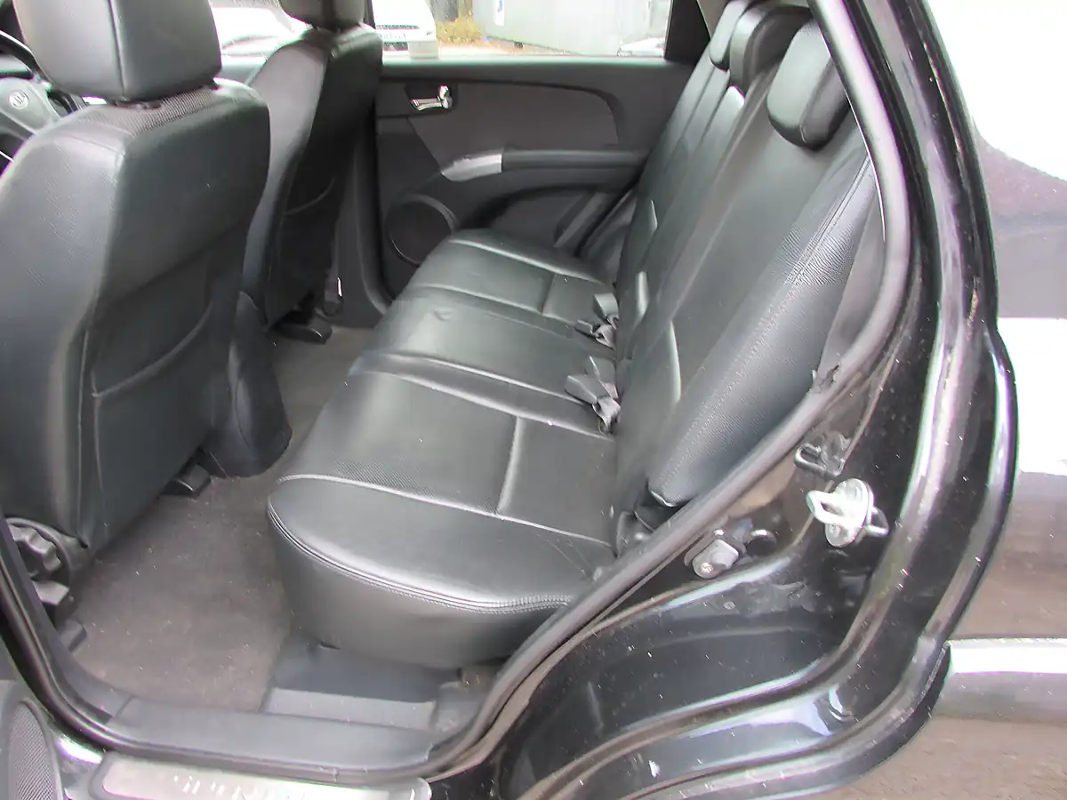 Used 2009 Kia Sportage Titan Black - Interior and Exterior details 10