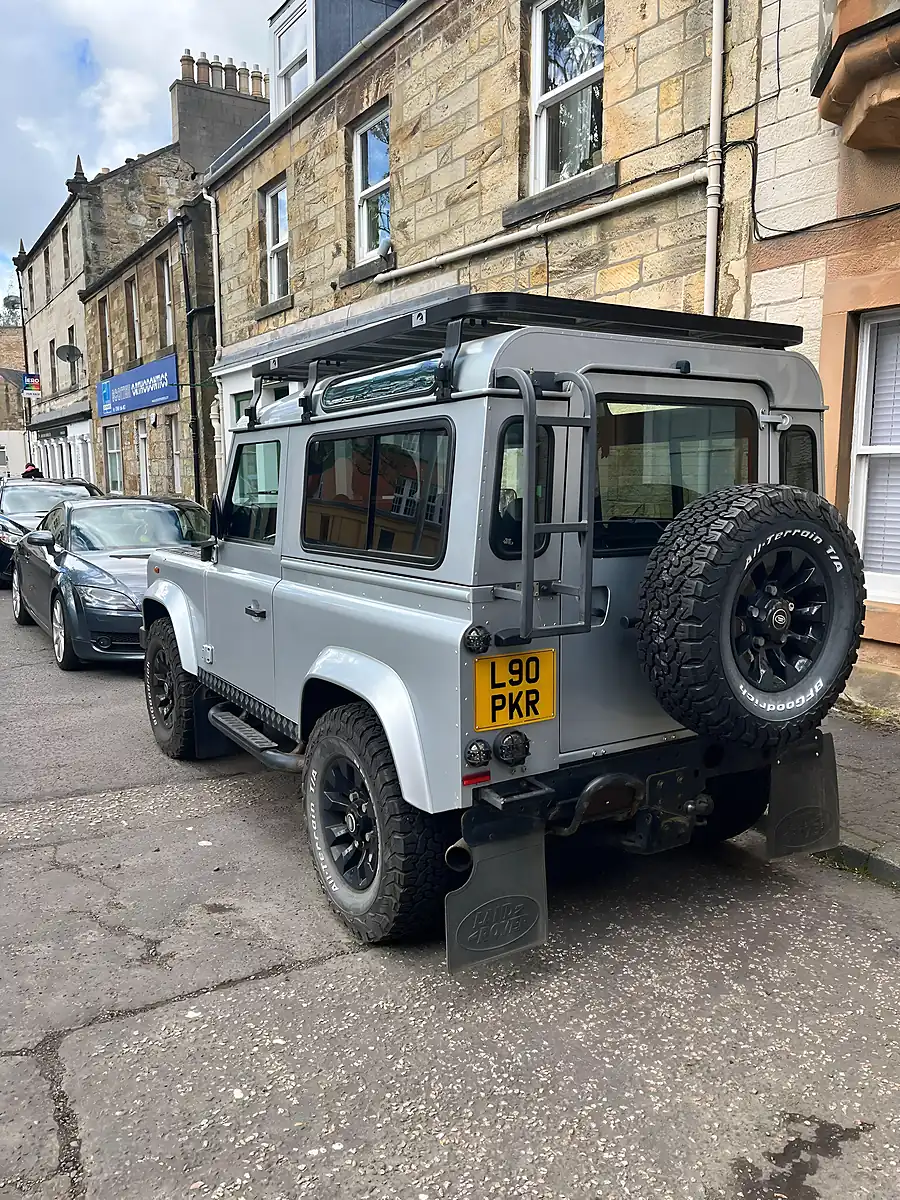 Used 2009 Land Rover Defender 90 County Hard Top Zermatt Silver - Interior and Exterior details 2
