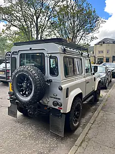 Used 2009 Land Rover Defender 90 County Hard Top Zermatt Silver - Interior and Exterior details 3