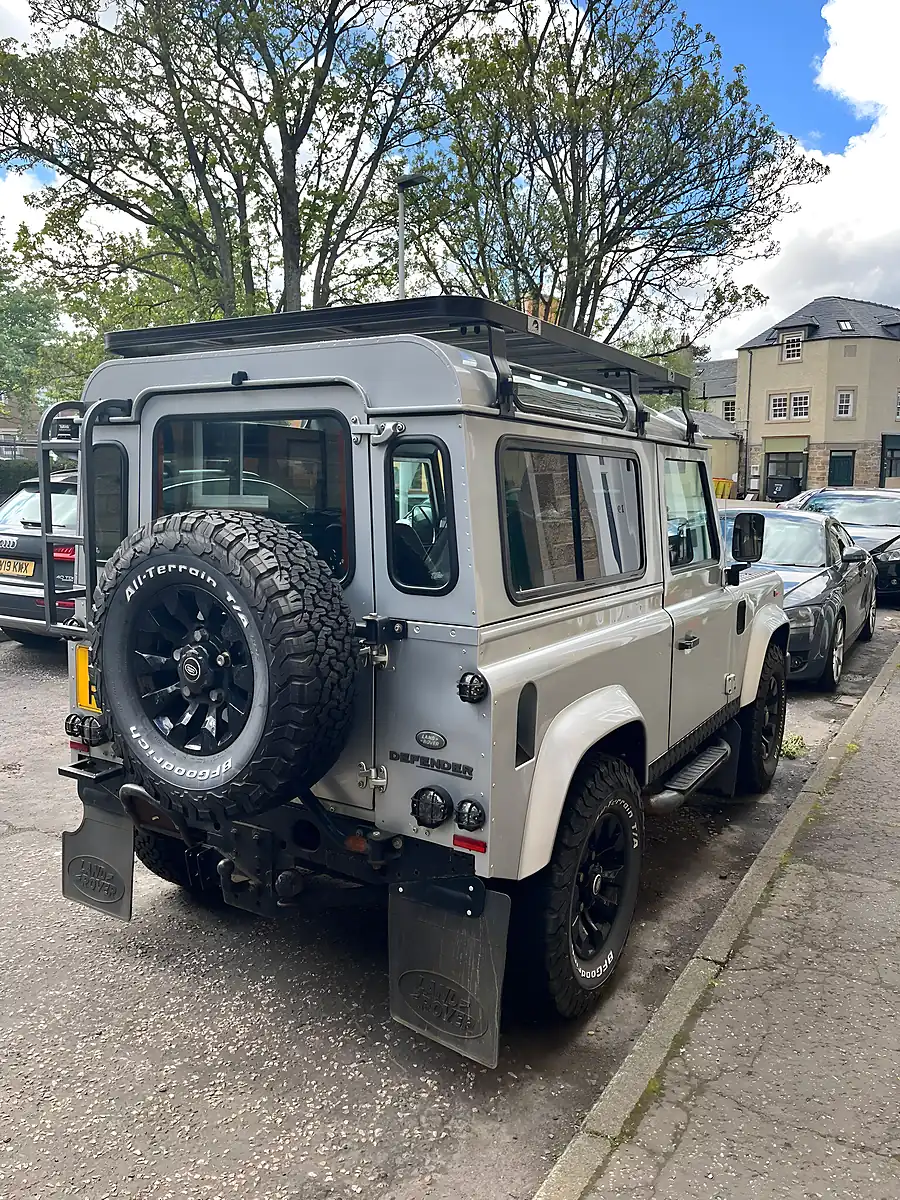 Used 2009 Land Rover Defender 90 County Hard Top Zermatt Silver - Interior and Exterior details 3