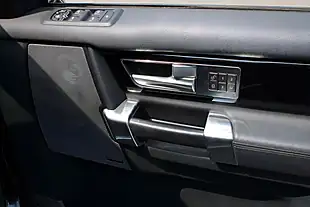 Used 2009 Land Rover Discovery 4 Hse Black - Interior and Exterior details 11