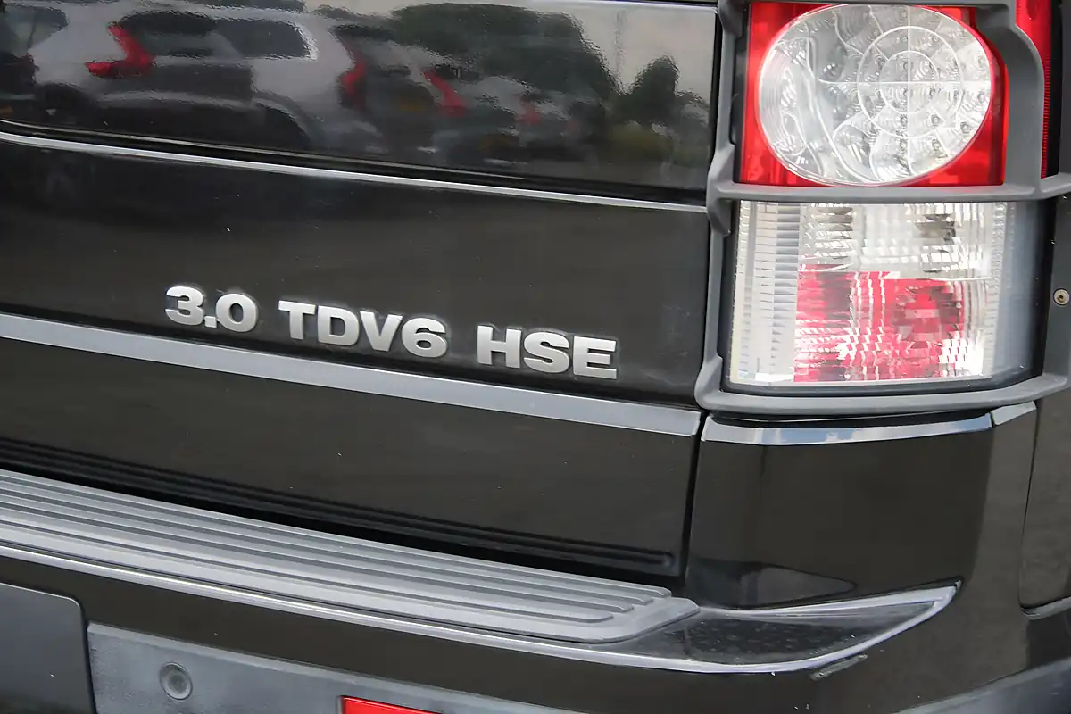 Used 2009 Land Rover Discovery 4 Hse Black - Interior and Exterior details 19