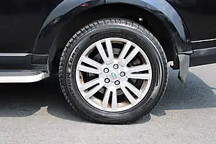 Used 2009 Land Rover Discovery 4 Hse Black - Interior and Exterior details 20