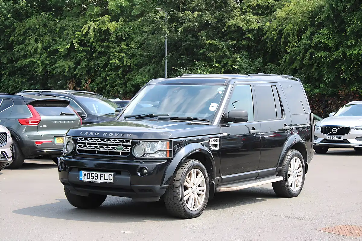 Used 2009 Land Rover Discovery 4 Hse Black - Interior and Exterior details 7