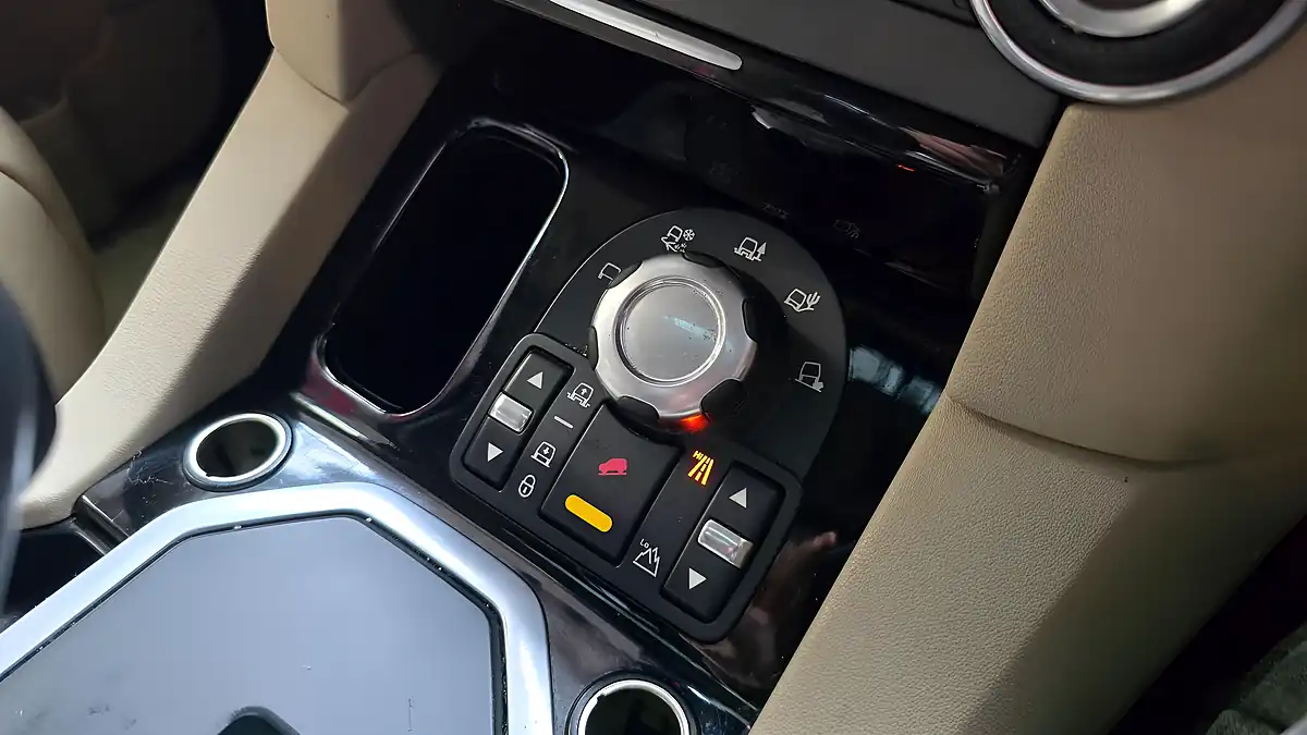 Used 2009 Land Rover Discovery 4 Hse Brown - Interior and Exterior details 9