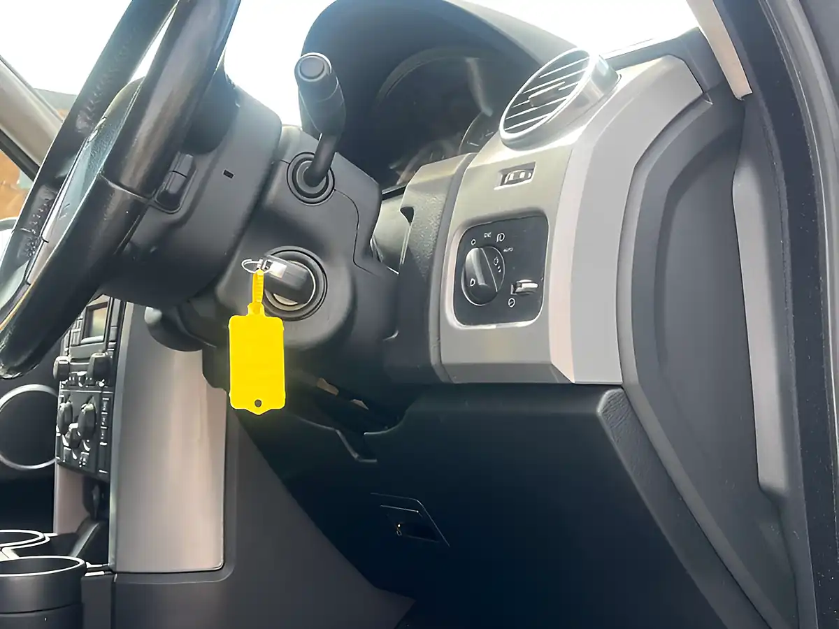 Used 2009 Land Rover Discovery Xs Grey - Interior and Exterior details 14