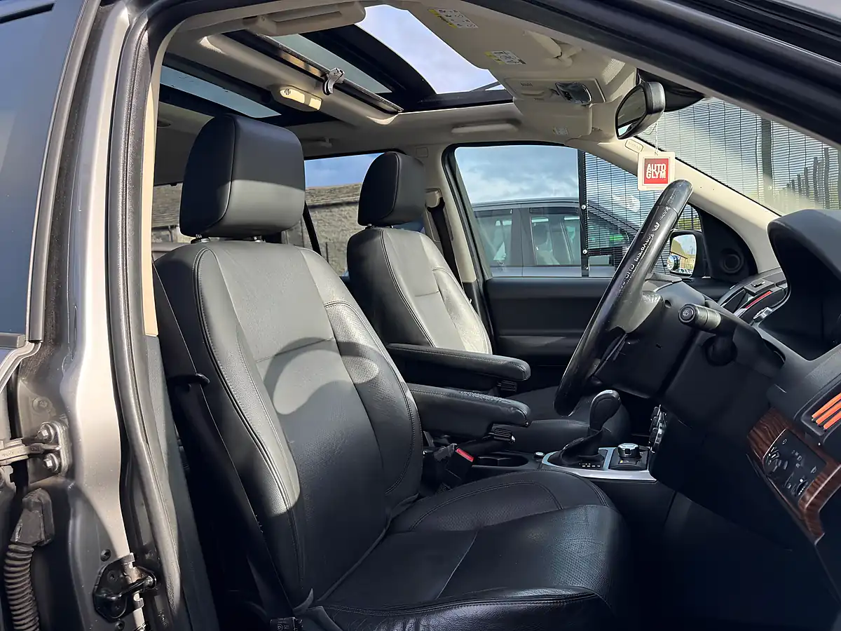 Used 2009 Land Rover Freelander 2 Hse Grey - Interior and Exterior details 13