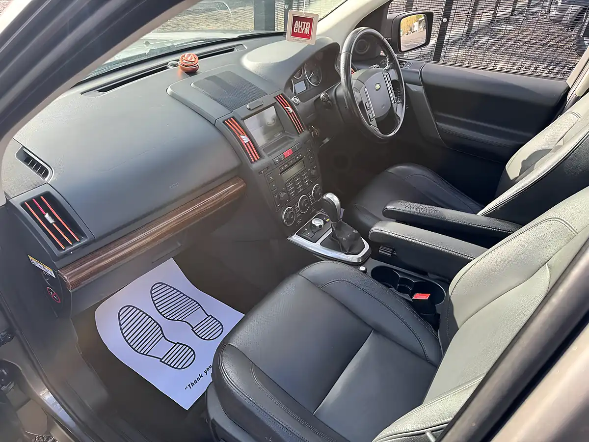 Used 2009 Land Rover Freelander 2 Hse Grey - Interior and Exterior details 16
