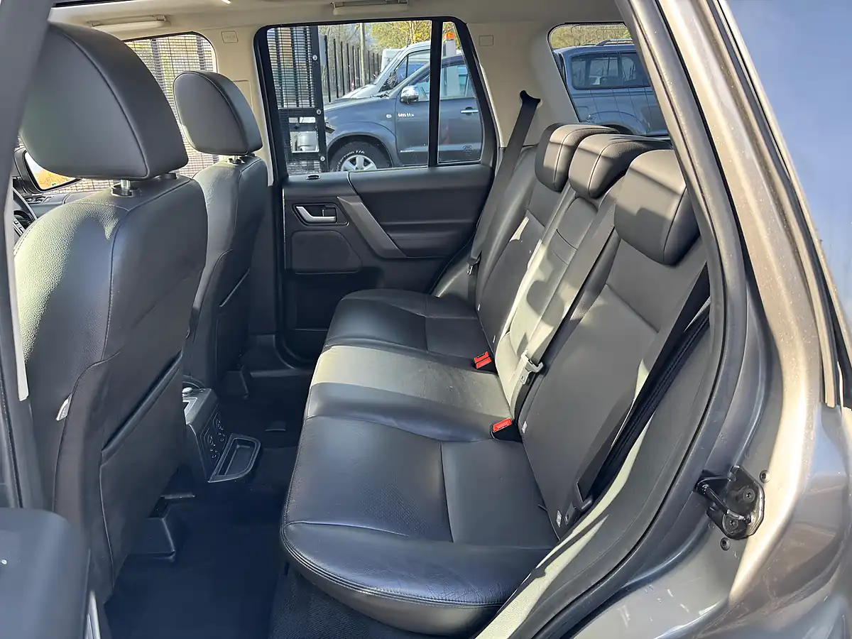 Used 2009 Land Rover Freelander 2 Hse Grey - Interior and Exterior details 20