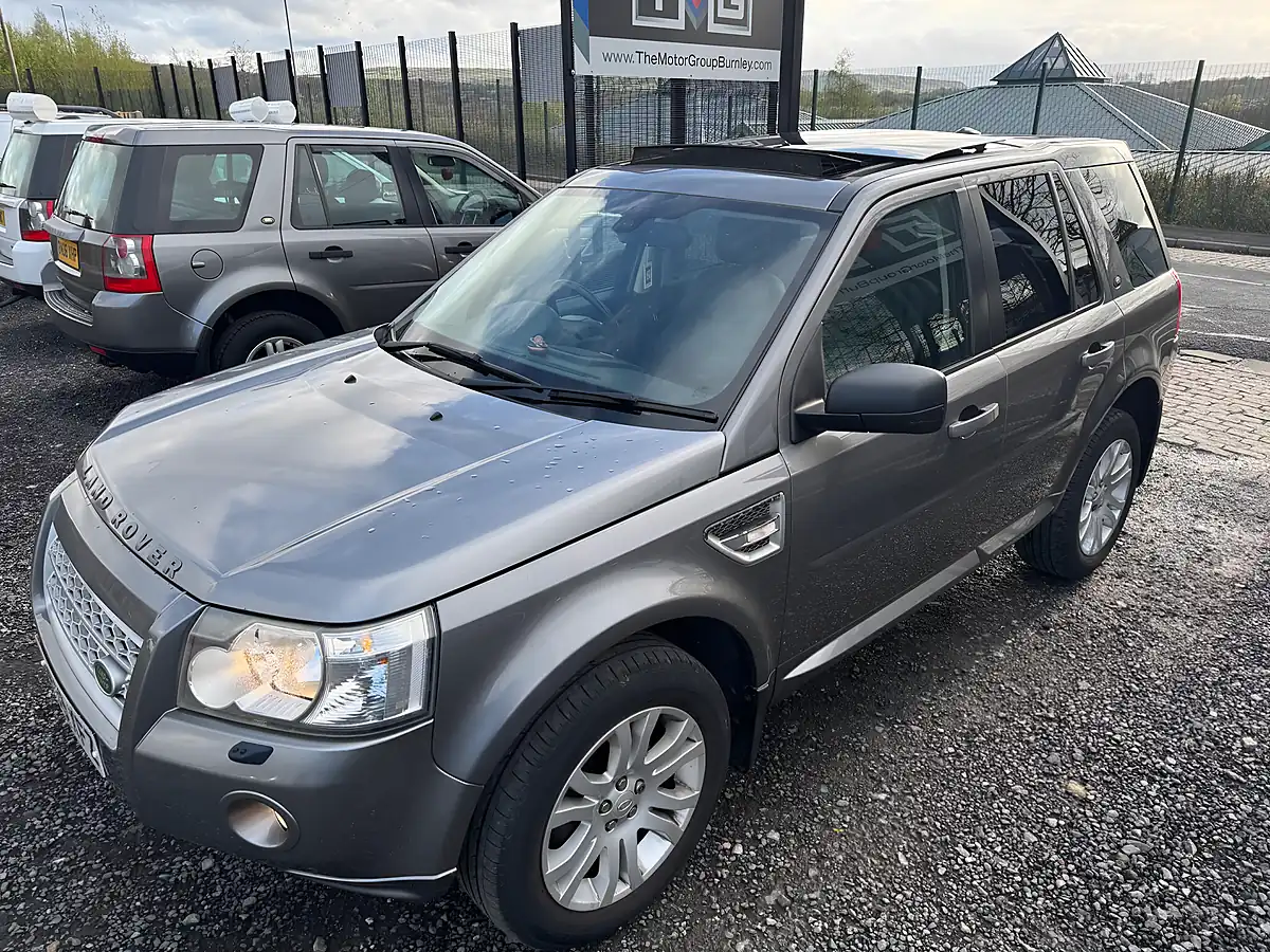 Used 2009 Land Rover Freelander 2 Hse Grey - Interior and Exterior details 7