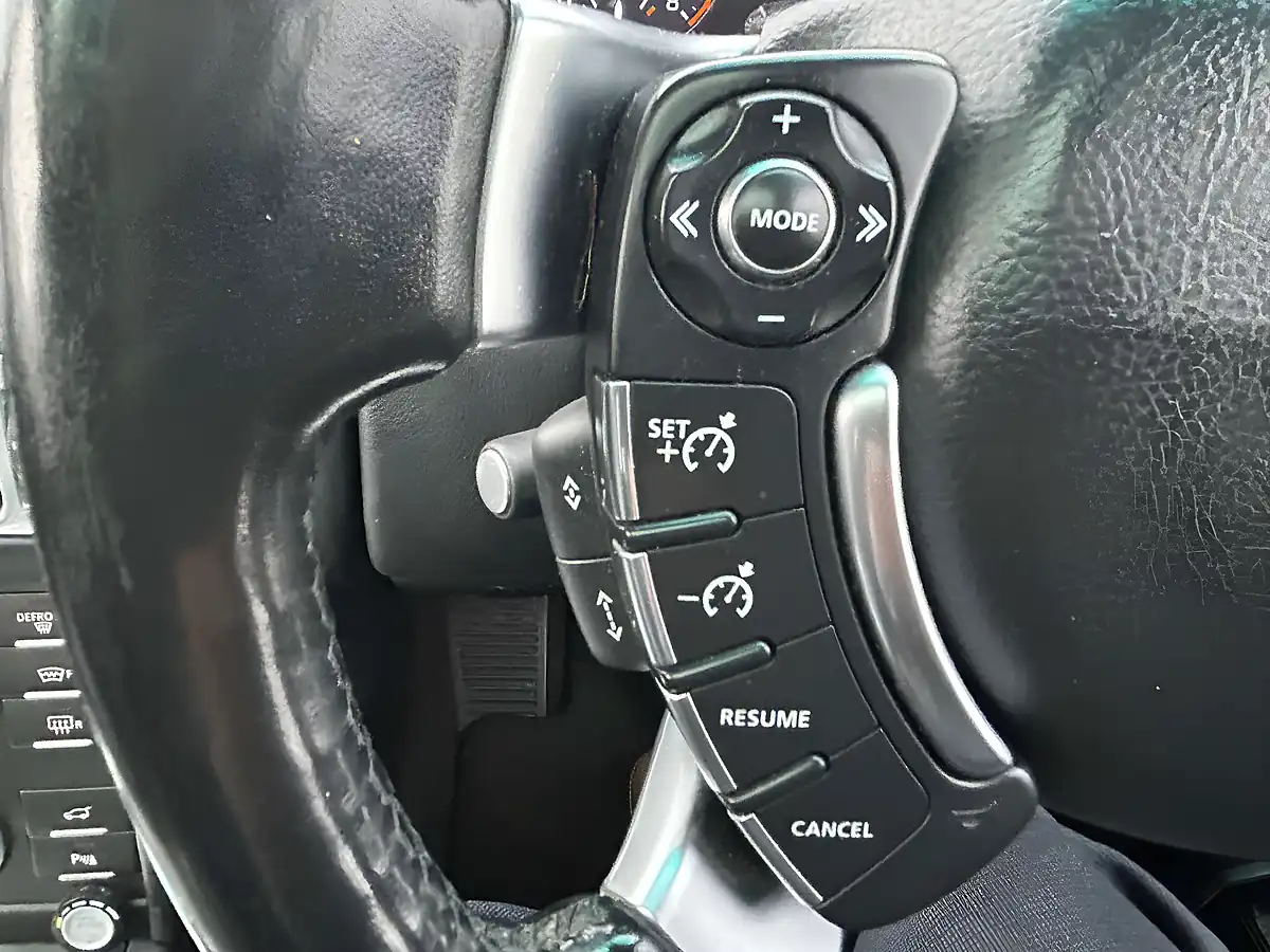 Used 2009 Land Rover Range Rover Autobiography Black - Interior and Exterior details 13