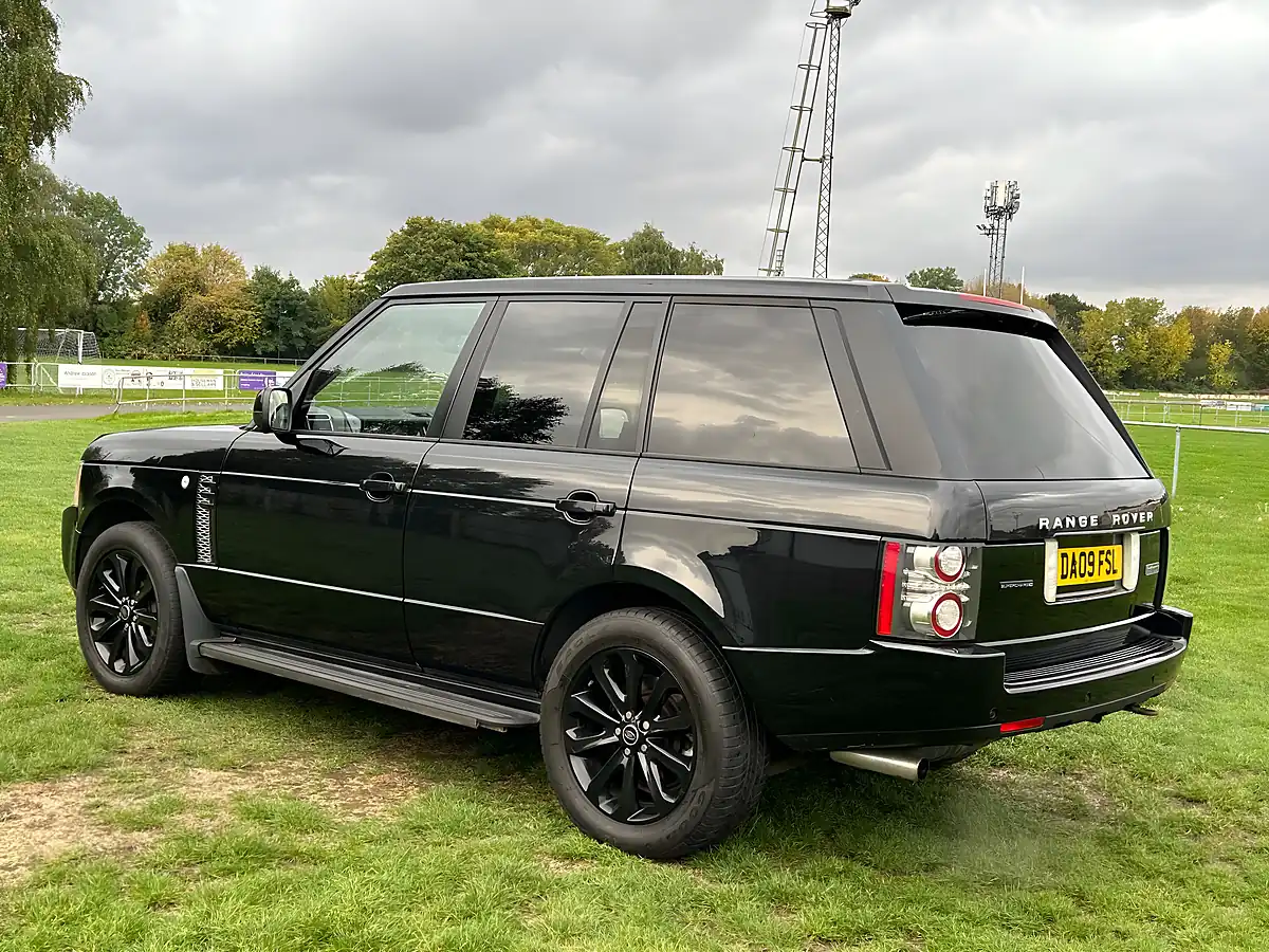 Used 2009 Land Rover Range Rover Autobiography Black - Interior and Exterior details 7