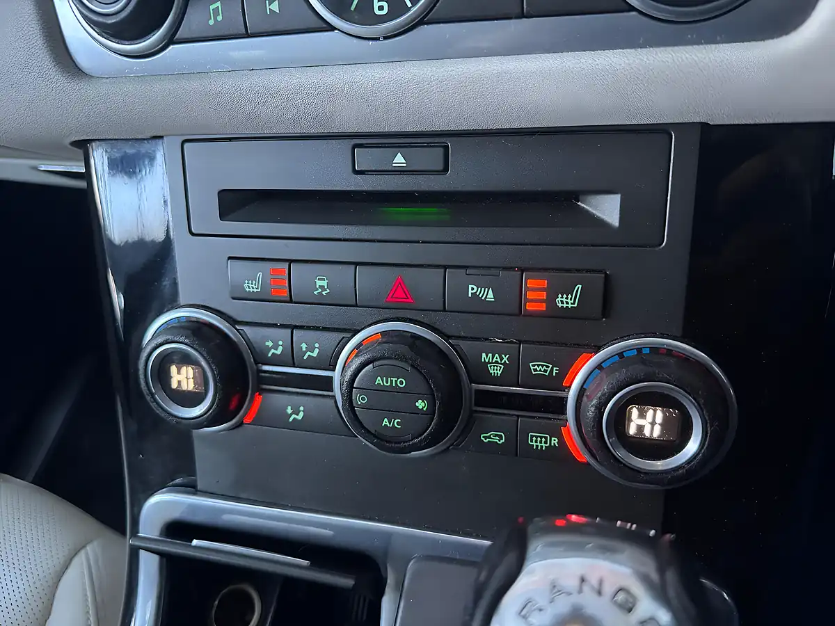 Used 2009 Land Rover Range Rover Sport Hse Black - Interior and Exterior details 12