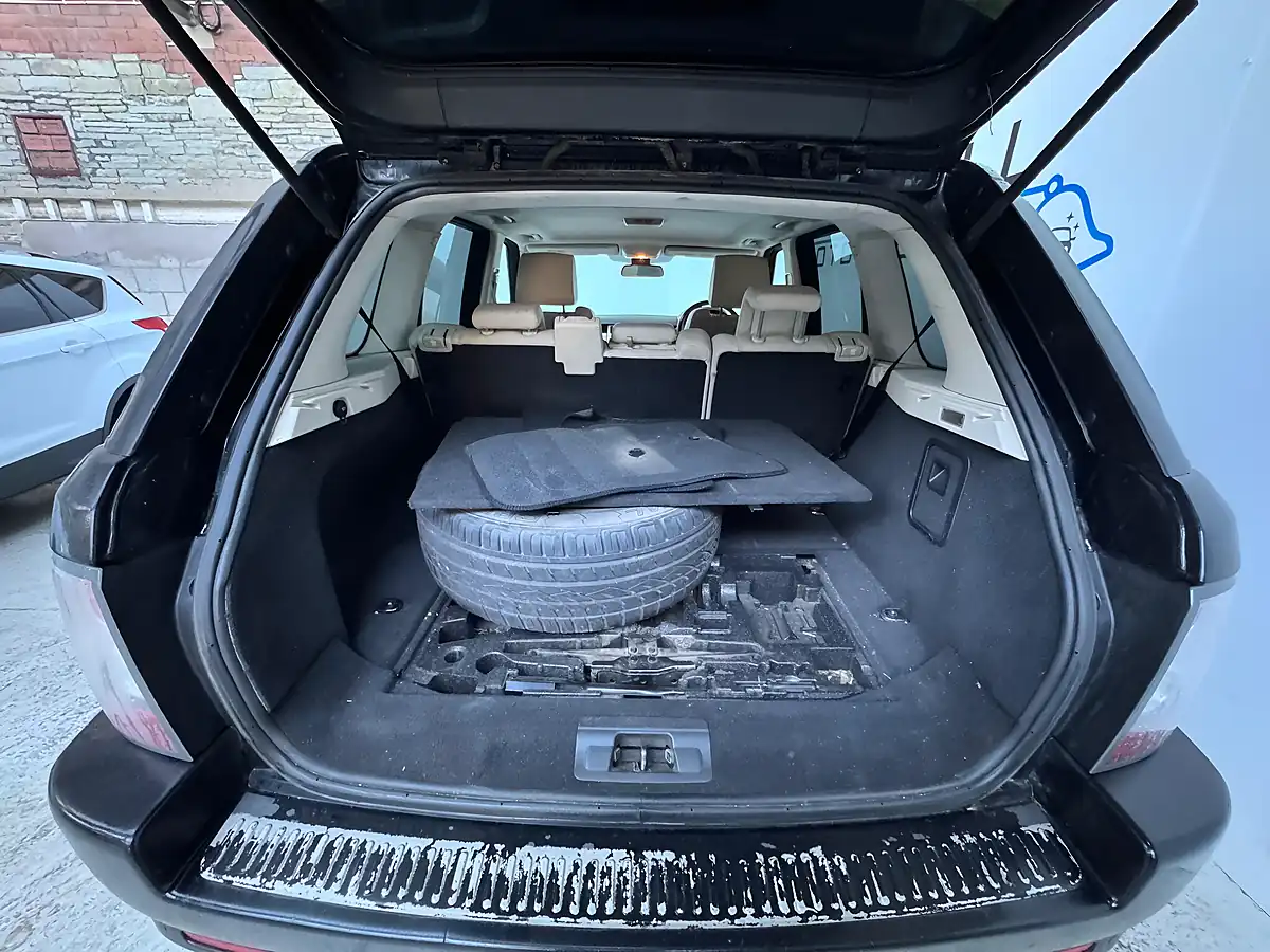 Used 2009 Land Rover Range Rover Sport Hse Black - Interior and Exterior details 18