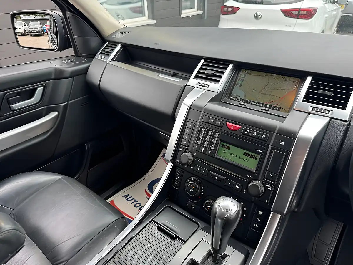 Used 2009 Land Rover Range Rover Sport Hse Black - Interior and Exterior details 16
