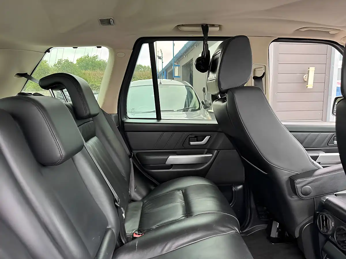 Used 2009 Land Rover Range Rover Sport Hse Black - Interior and Exterior details 18