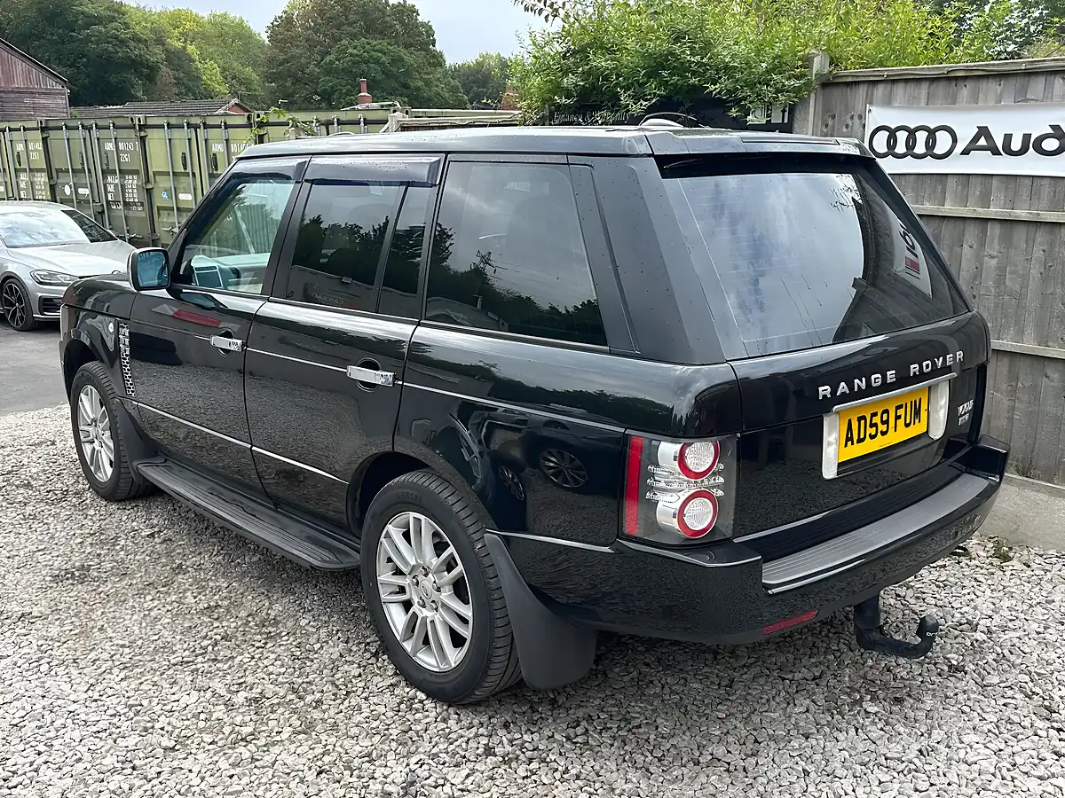 Used 2009 Land Rover Range Rover Vogue Black - Interior and Exterior details 4