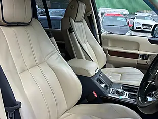 Used 2009 Land Rover Range Rover Vogue Black - Interior and Exterior details 9