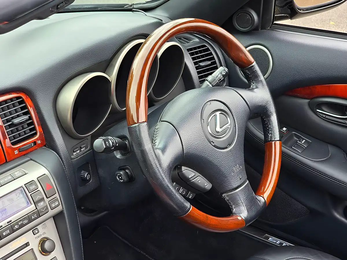 Used 2009 Lexus Sc 430 Black - Interior and Exterior details 13