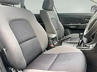 Used 2009 Mazda Mazda3 Takara Grey - Interior and Exterior details 13