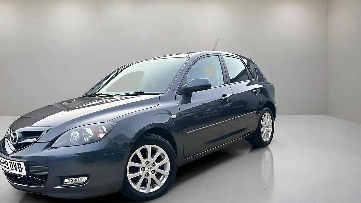 Used 2009 Mazda Mazda3 Takara Grey - Interior and Exterior details 6