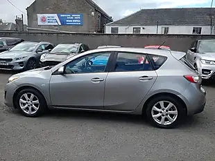Used 2009 Mazda Mazda3 TS2 Silver - Interior and Exterior details 3