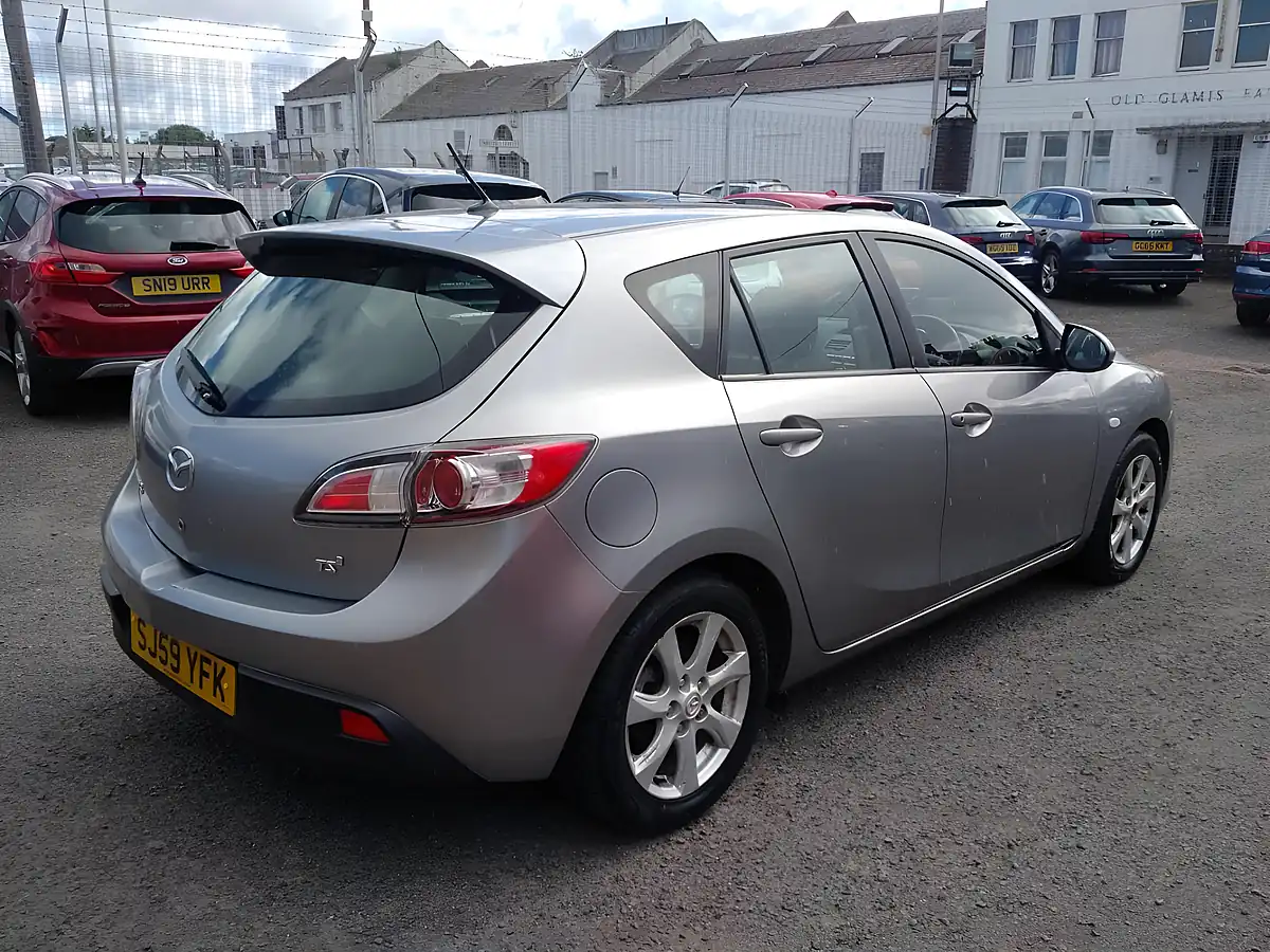 Used 2009 Mazda Mazda3 TS2 Silver - Interior and Exterior details 6