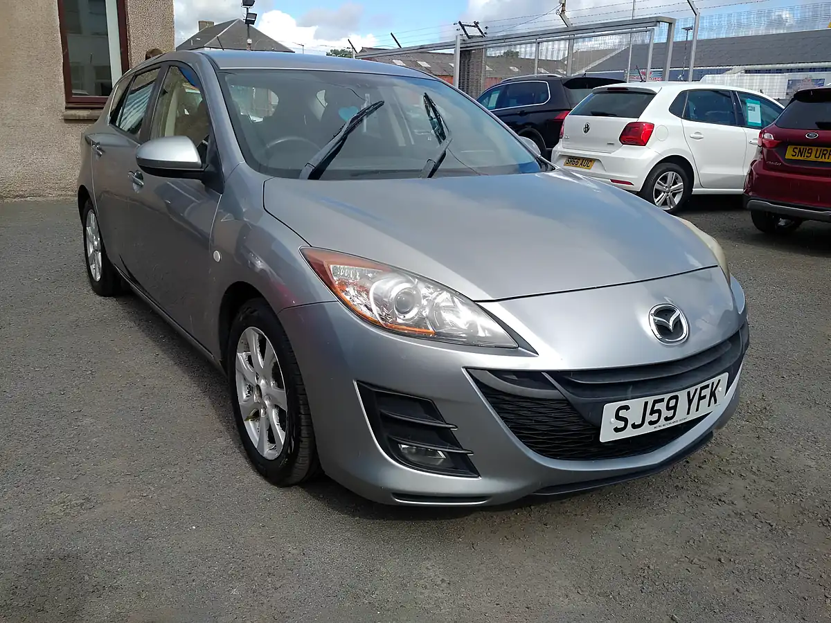 Used 2009 Mazda Mazda3 TS2 Silver - Interior and Exterior details 9