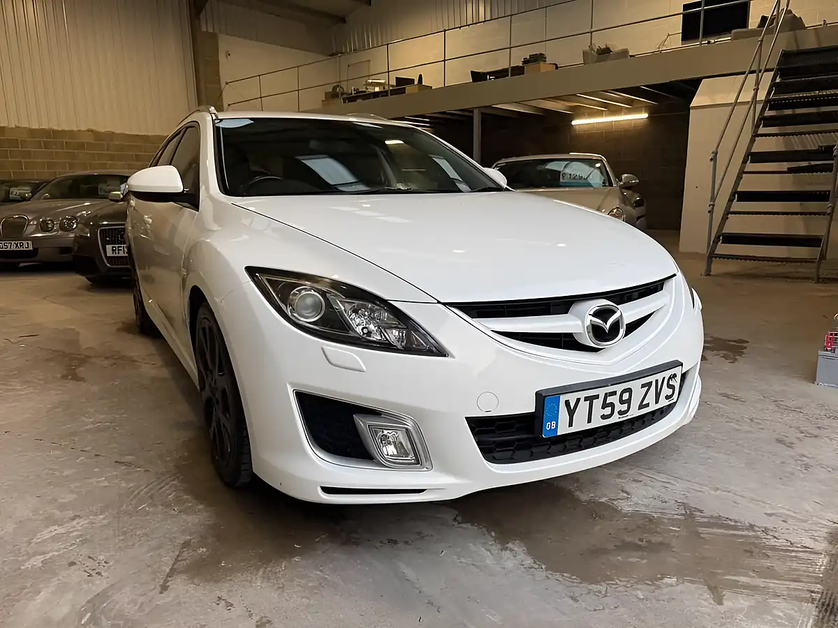 Used 2009 Mazda Mazda6 Sport White - Front View