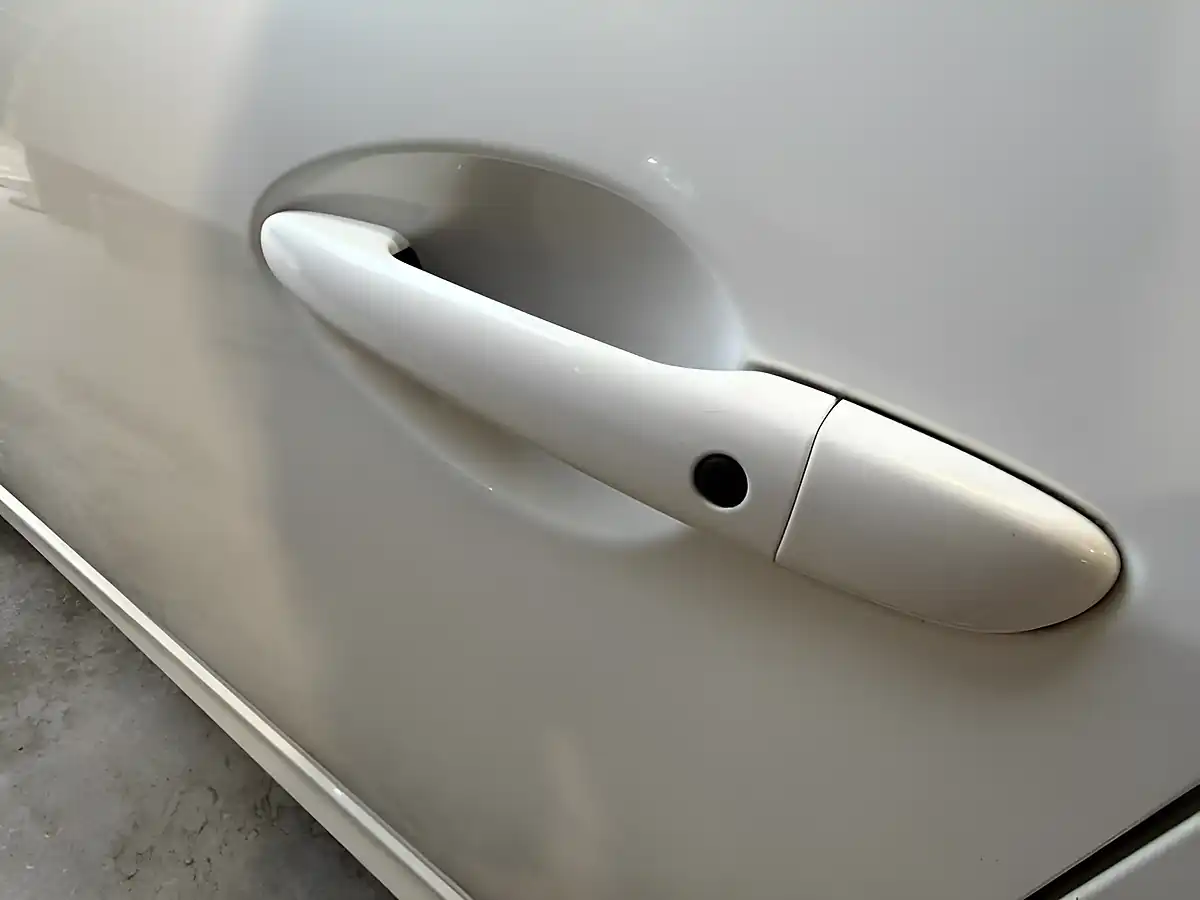 Used 2009 Mazda Mazda6 Sport White - Interior and Exterior details 16