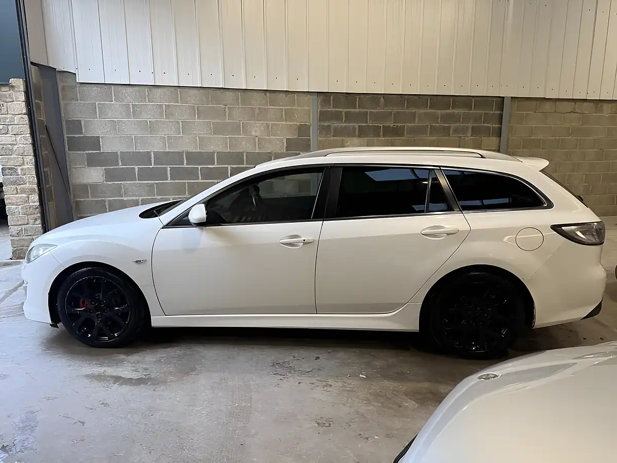 Used 2009 Mazda Mazda6 Sport White - Interior and Exterior details 4