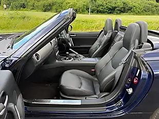 Used 2009 Mazda MX-5 Se Blue - Interior and Exterior details 13