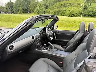 Used 2009 Mazda MX-5 Se Blue - Interior and Exterior details 15