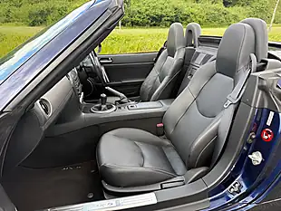 Used 2009 Mazda MX-5 Se Blue - Interior and Exterior details 16