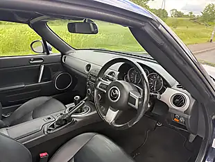 Used 2009 Mazda MX-5 Se Blue - Interior and Exterior details 20