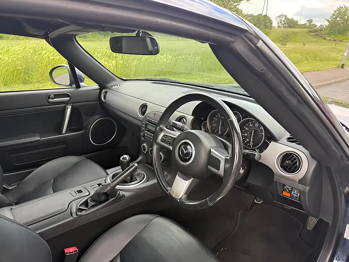 Used 2009 Mazda MX-5 Se Blue - Interior and Exterior details 20